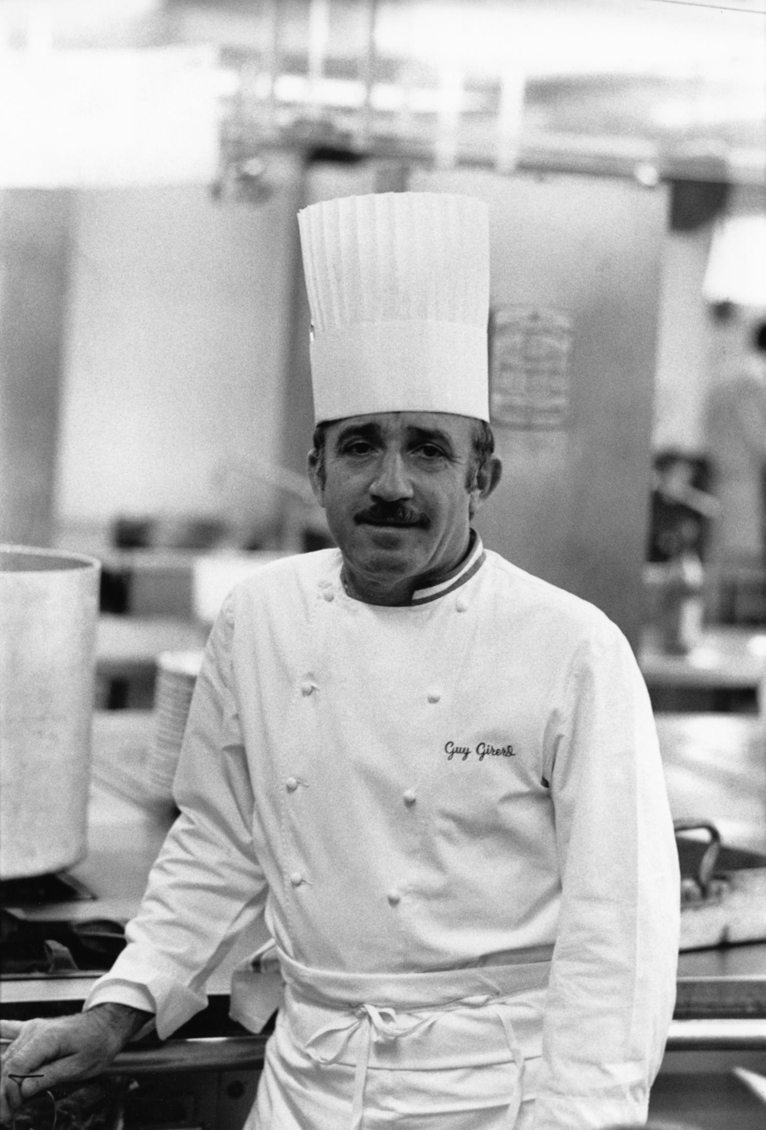 [Guy Girerd, chef de cuisine du restaurant "Les Trois Dômes" (Sofitel)]
