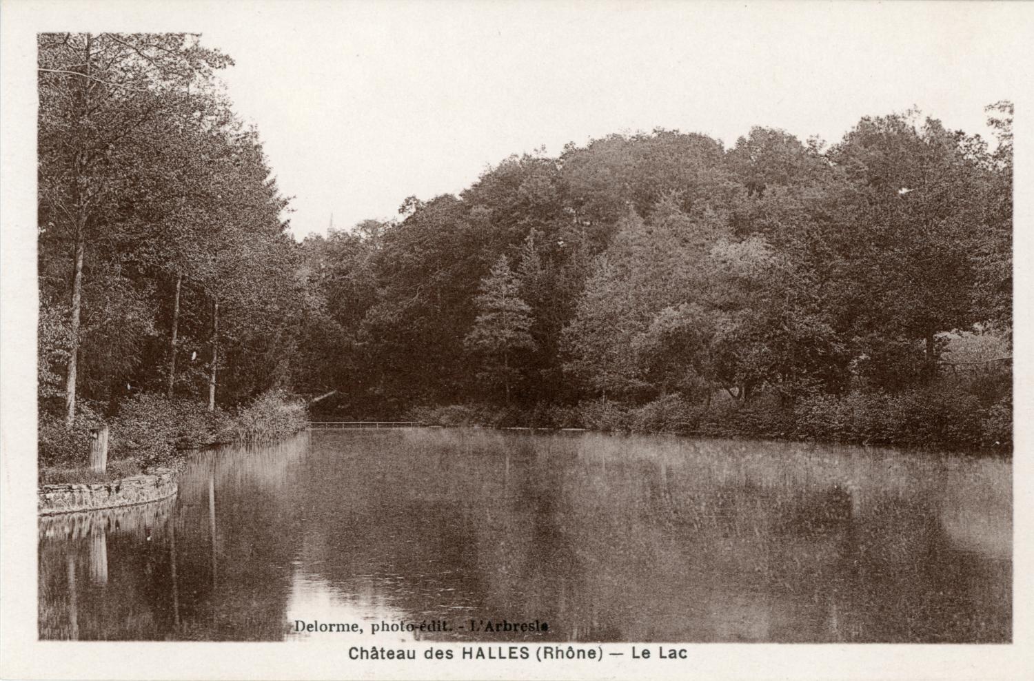 Château des Halles (Rhône). - Le Lac