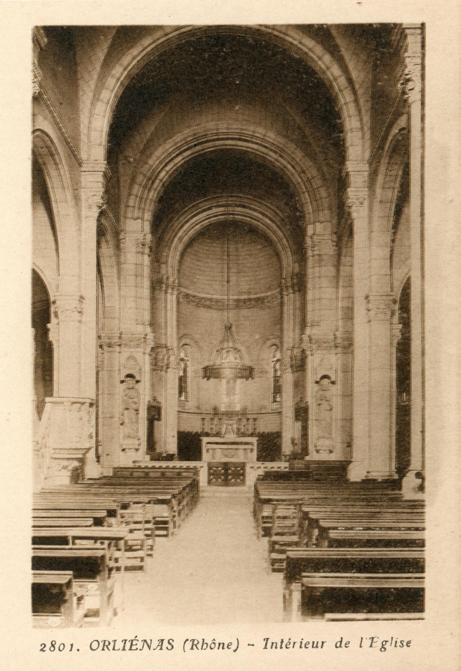Orliénas (Rhône). - Intérieur de l'Eglise
