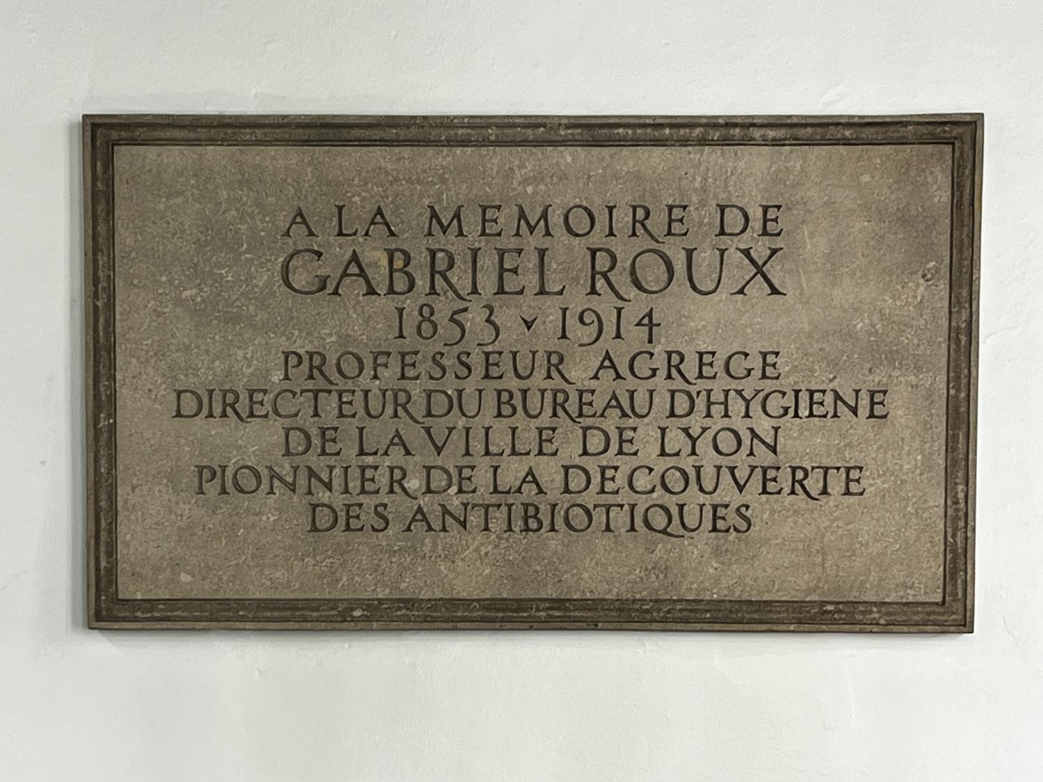 A la mémoire de Gabriel Roux (1853-1914)