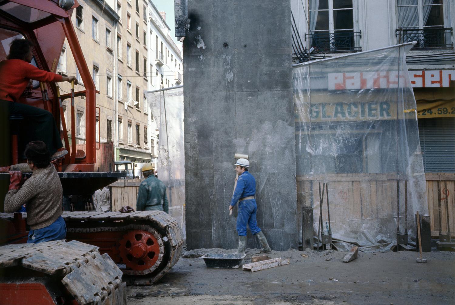 [Chantier de la ligne A du métro de l'agglomération lyonnaise]