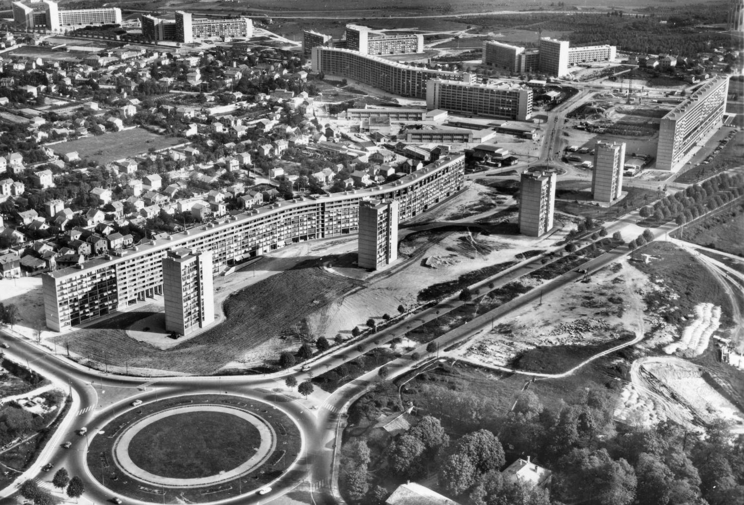 Bron-Parilly (Rhône). - Vue générale