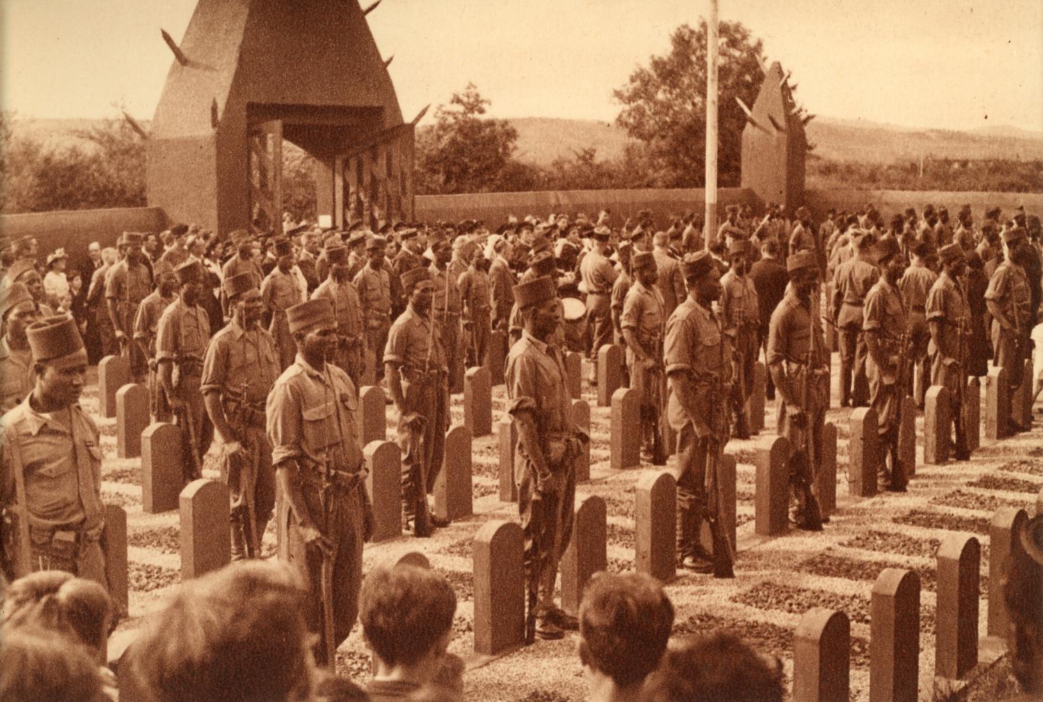 Tata sénégalais de Chasselay (Rhône). - Cérémonie de glorification (24 septembre 1944) à l'occasion de la Libération