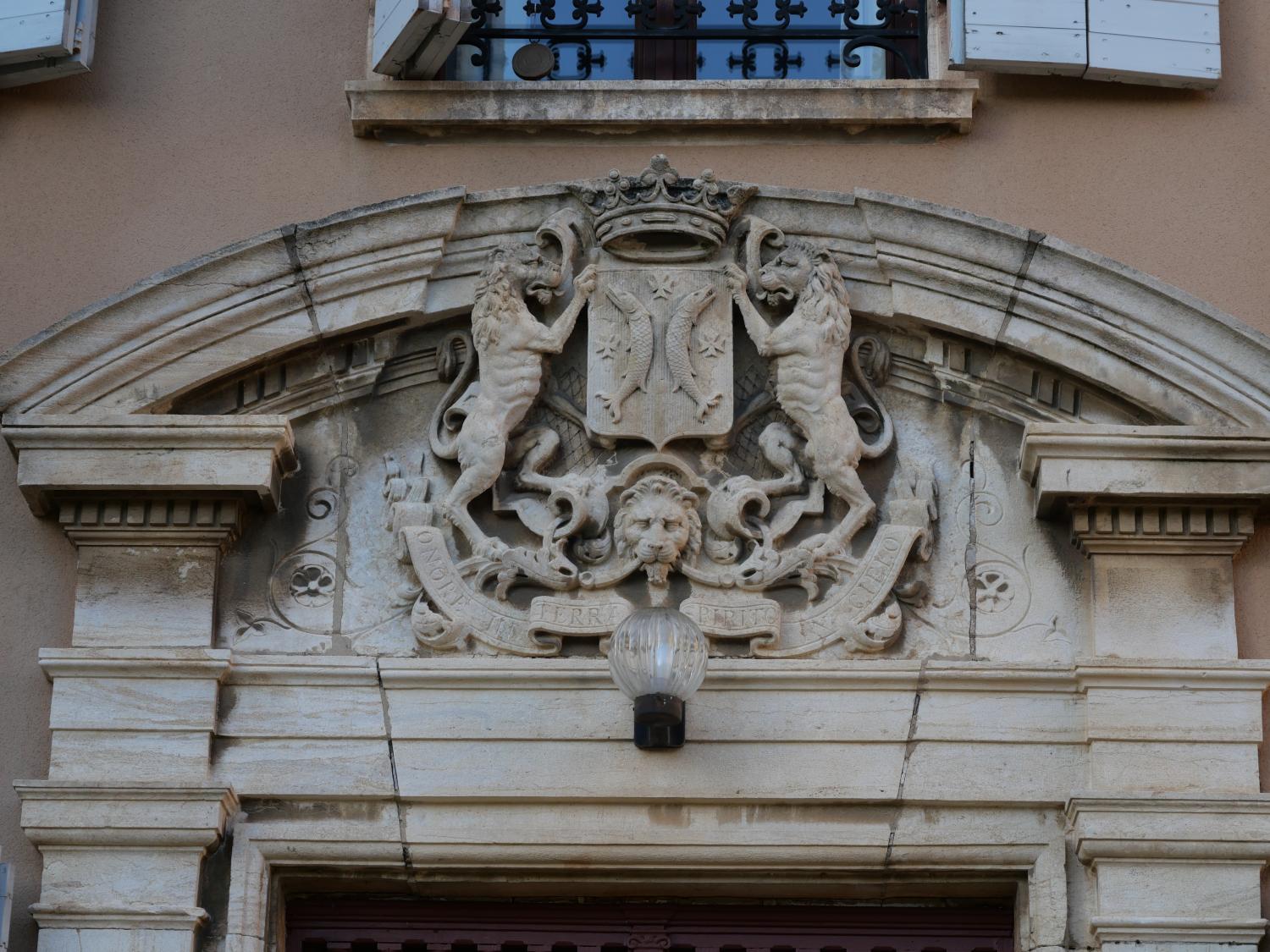 Château de Colombier, entrée principale de la façade sud