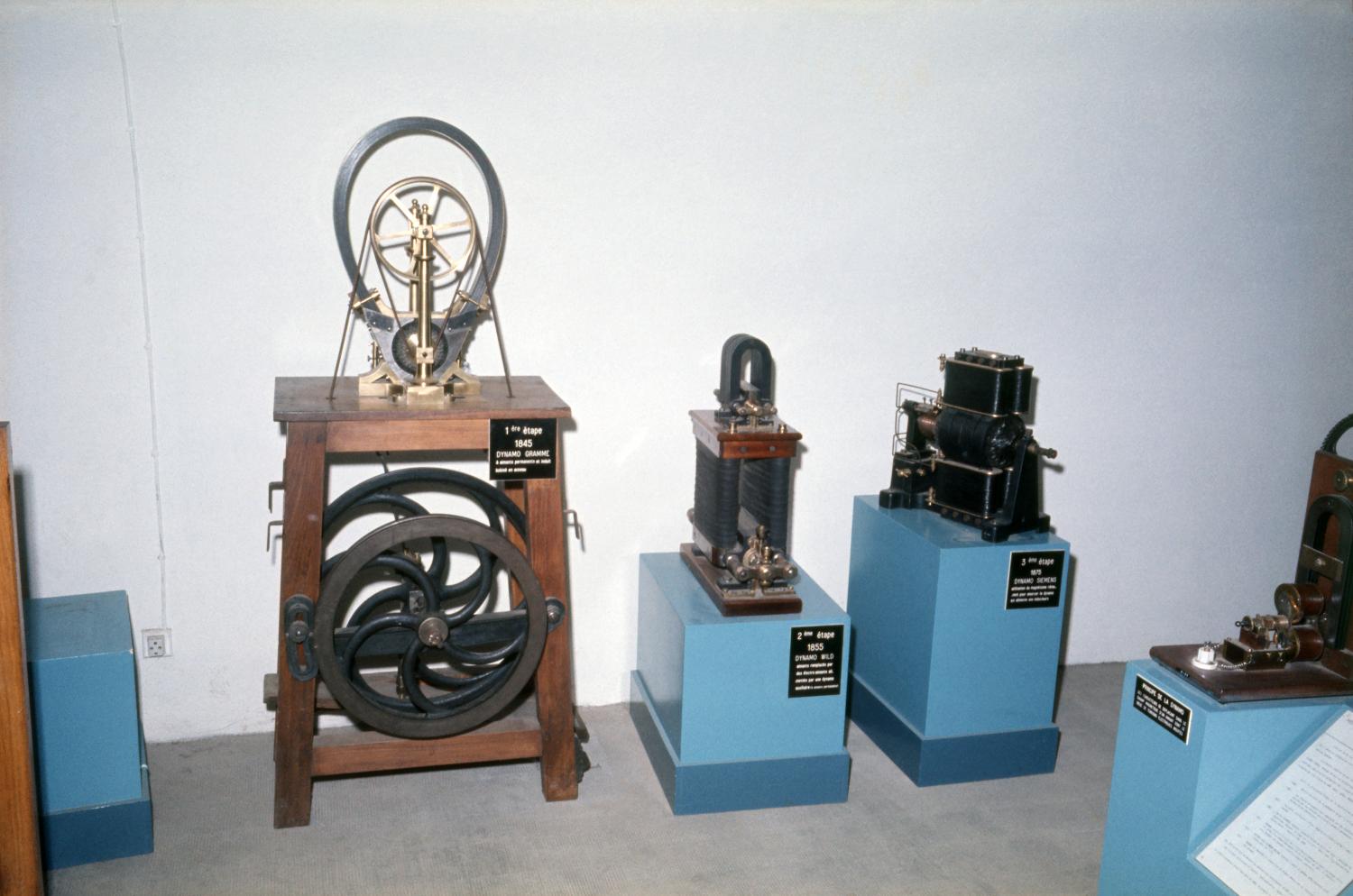 [Musée de l'électricité - Maison d'Ampère à Poleymieux-au-Mont-d'Or (Rhône)]