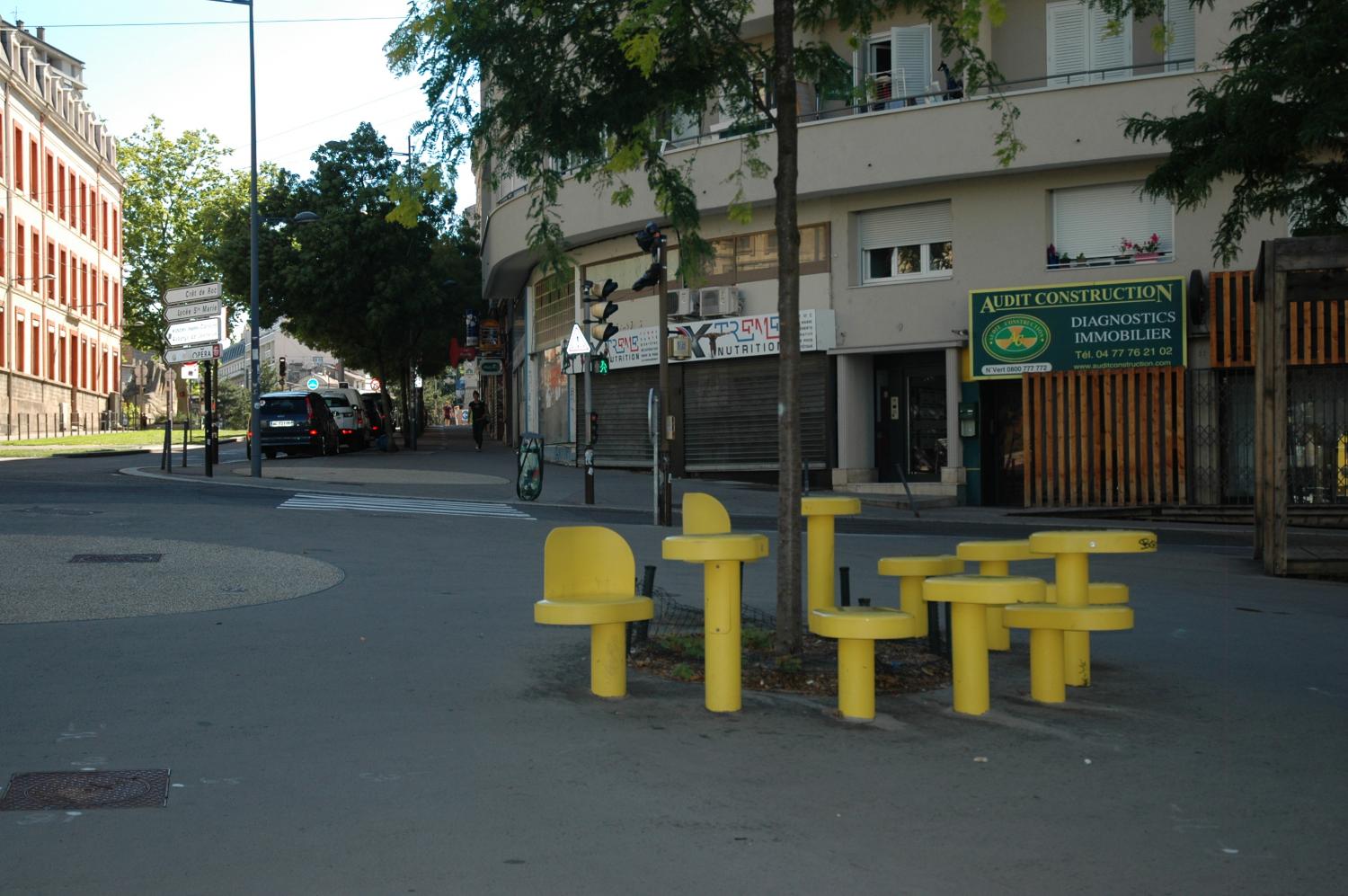 Mobilier urbain de l'avenue Denfert-Rochereau