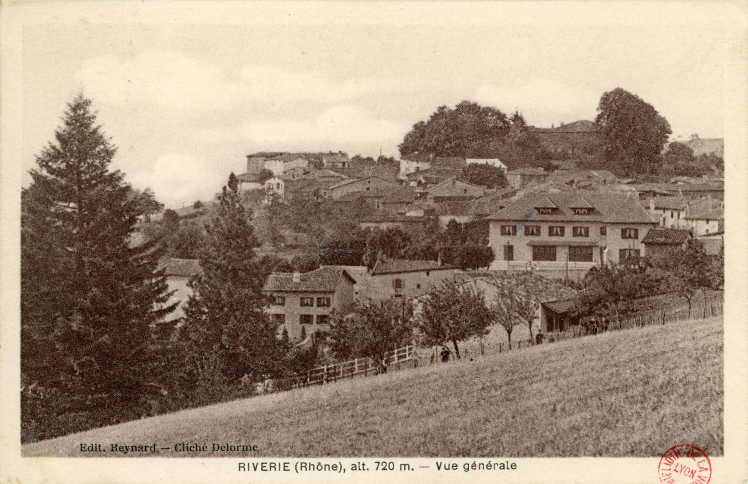 Riverie (Rhône), alt. 720 m. - Vue générale