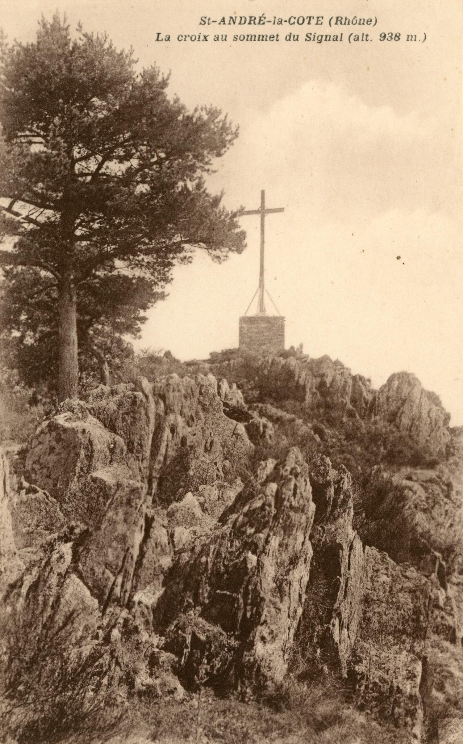 St-André-la-Côte (Rhône). - La Croix au sommet du Signal (alt. 938 m.)