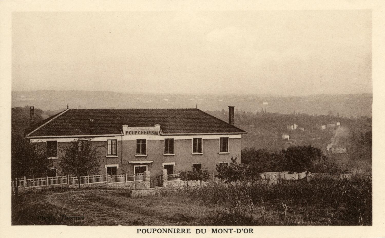 Saint-Cyr-au-Mont-d'Or (Rhône). - Pouponnière du Mont-d'Or