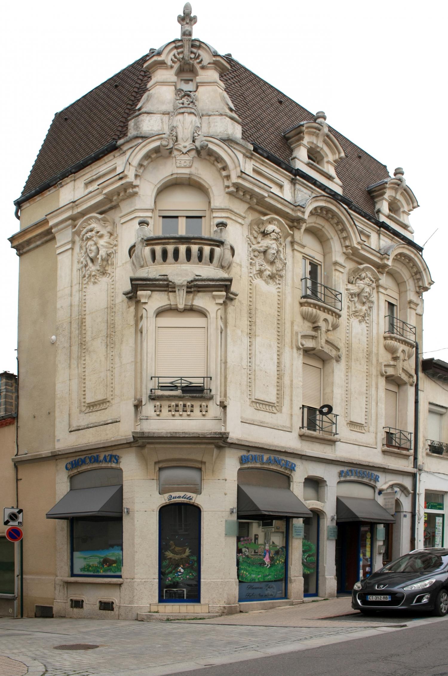 Immeuble art nouveau, 2 boulevard Peronnet, Chazelles-sur-Lyon, Loire