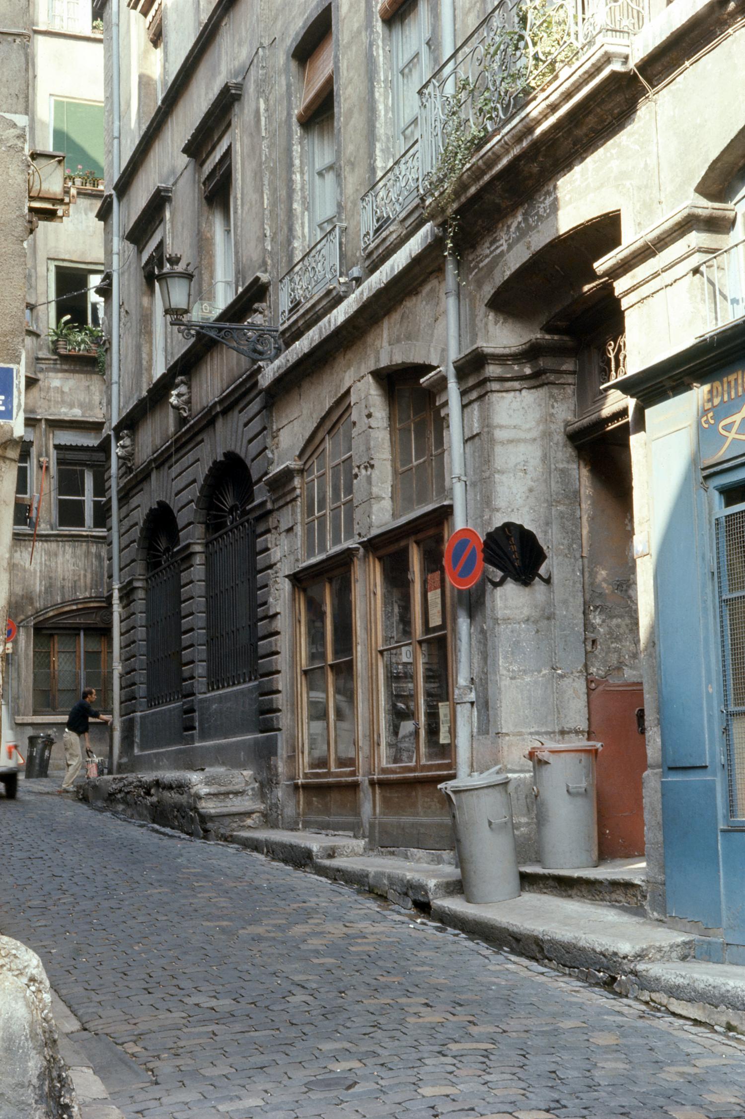 [Quartier Saint-Paul (Lyon 5e). 4, rue de la Loge]