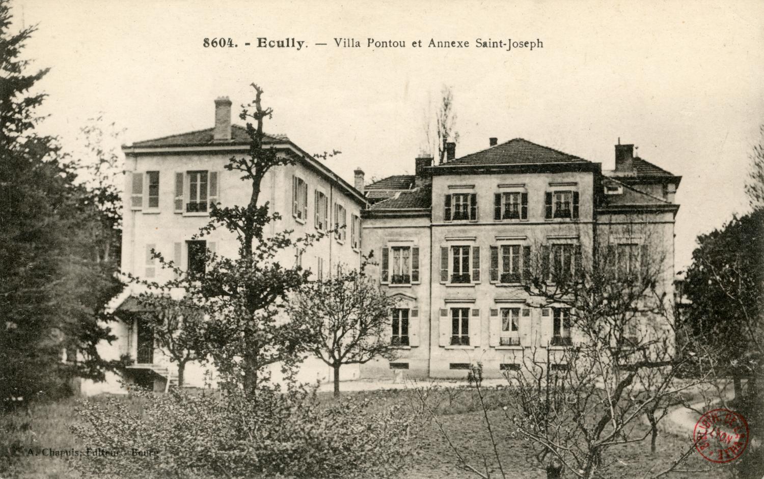 Ecully (Rhône). - Villa Pontou et Annexe Saint-Joseph