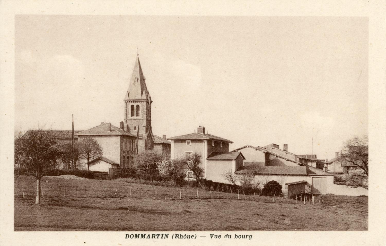 Dommartin (Rhône). - Vue du bourg