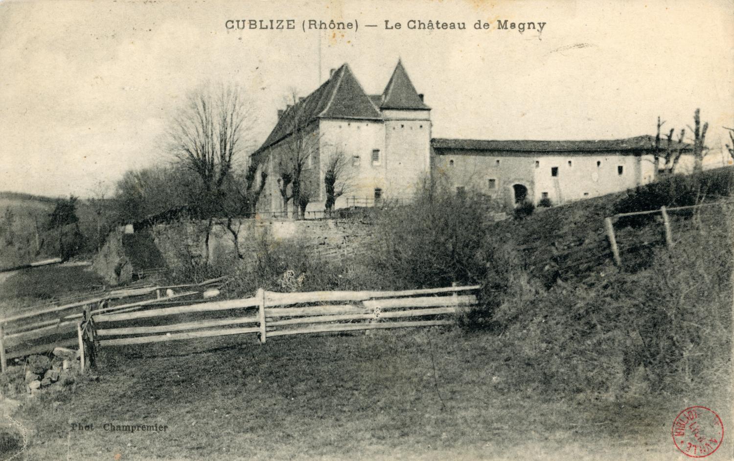 Cublize (Rhône). - Le Château de Magny