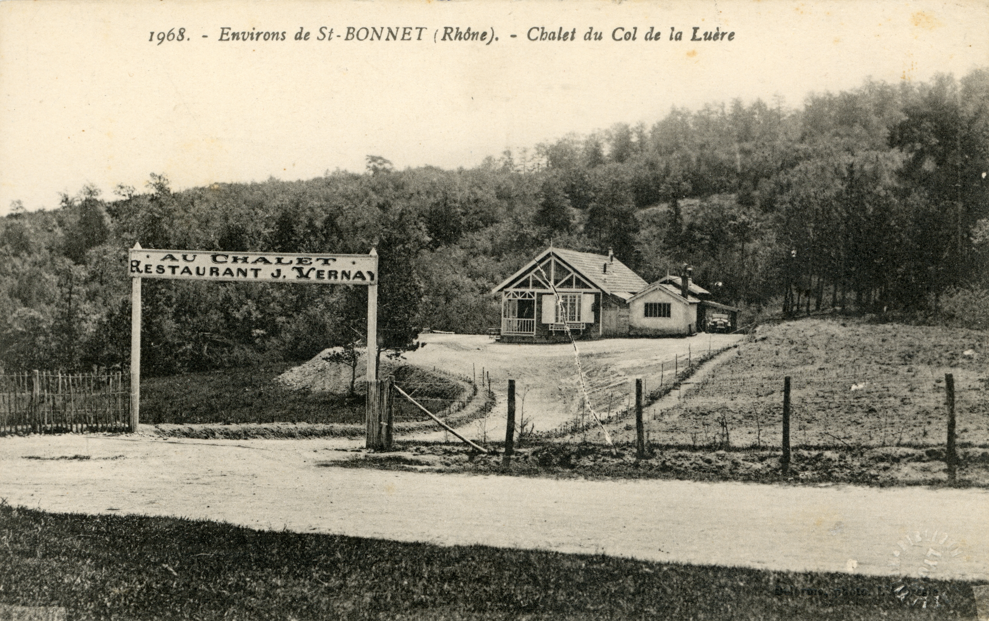 Photographes en Rhône-Alpes::Environ de St-Bonnet (Rhône). - Chalet du Col  de la Luère