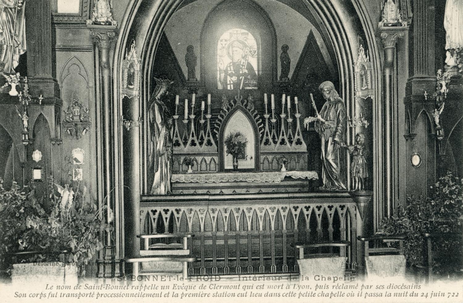 Saint-Bonnet-le-Froid (Rhône). - Intérieur de la chapelle