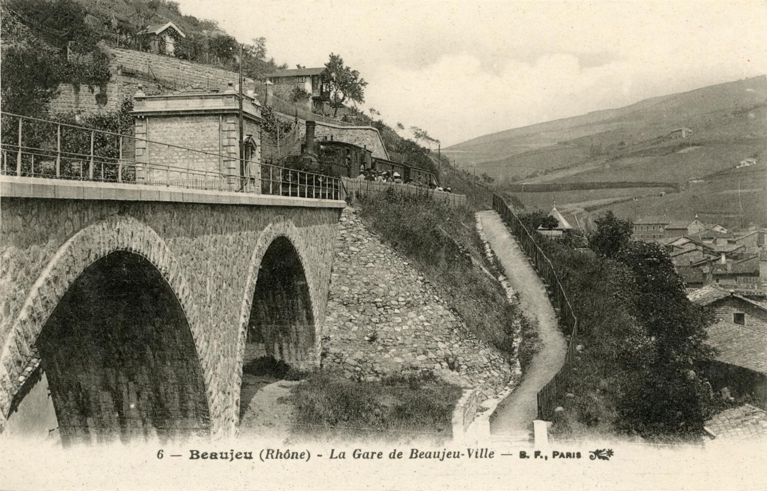 Beaujeu (Rhône). - La gare de Beaujeu-Ville