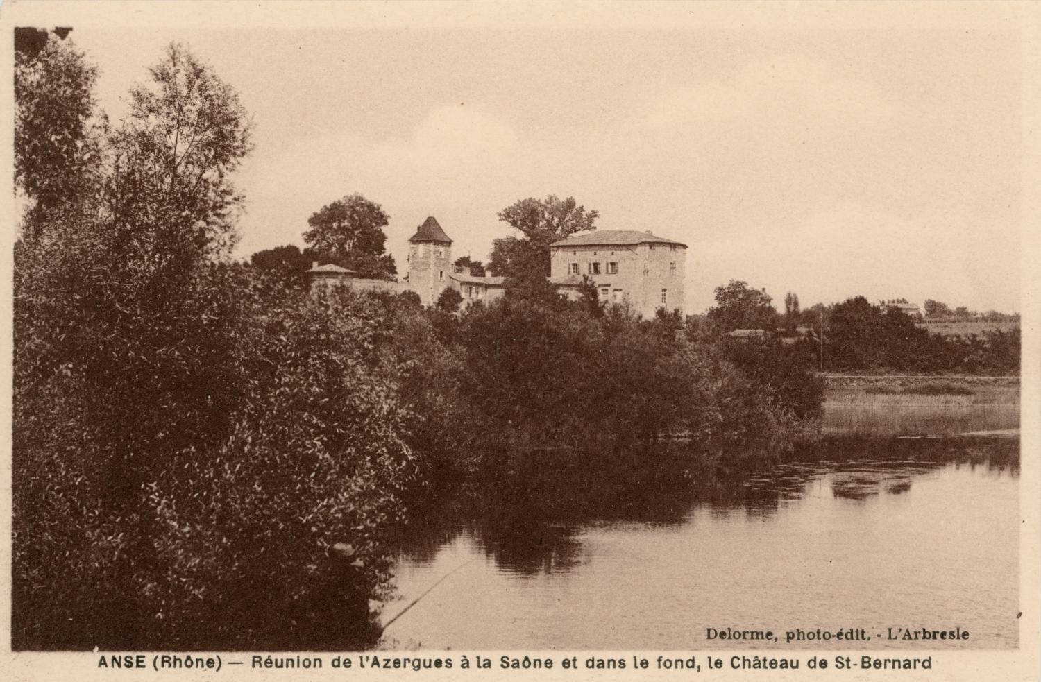 Anse (Rhône). - Réunion de l'Azergues à la Saône et dans le fond, le Château de Saint-Bernard